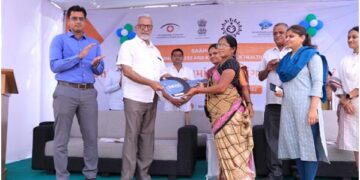 Bharuch DDO hands over two Smart Anganwadi centres in Hansot developed under SAAHAS