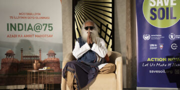 Actor Arjun pledges his support for Save Soil Movement of Sadhguru