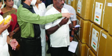 TN Health Minister, secretary inspect medical supplies worth Rs 28 crores before being sent to Sri Lanka
