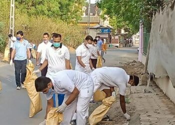 HQ South Western Air Command organizes cleanliness drive at Palaj village near Gandhinagar