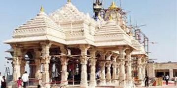 After 5 centuries dargah makes way, PM Modi unfurls traditional flag atop Mahakali temple