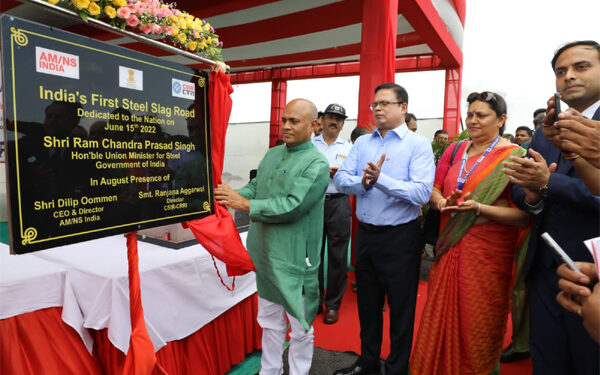 Steel Minister dedicates India’s first all steel slag road in Gujarat built in association with ArcelorMittal Nippon Steel 