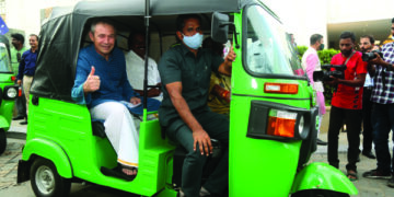 TN IT Minister & Western Australia Minister flag off 25 EV heritage tour, travel in auto