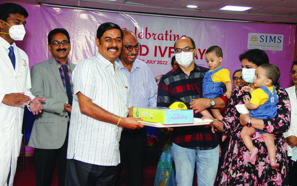 To mark World IVF Day, SIMS Hospital hosts awareness session for parents, cake cutting ceremony
