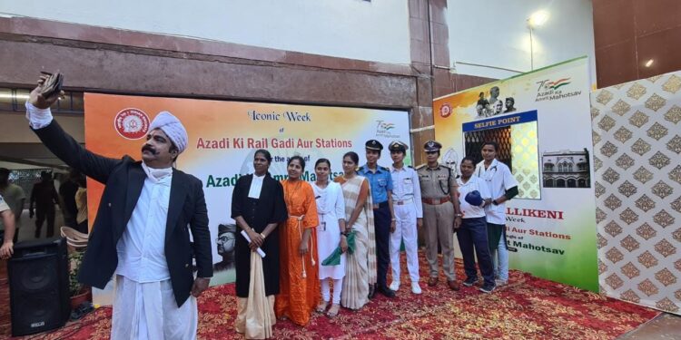 ‘Azadi Ki Rail Gadi Aur Stations’: Tiruvallikeni Rly station remembers Subramanya Bharathi