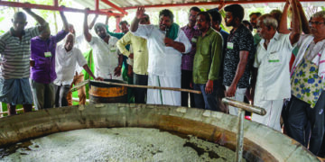 Sugarcane farmers share sweet success stories with over 100 farmers from various dists of TN