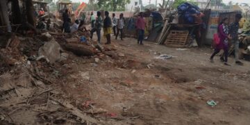 S Rly’s Chennai Division removes all 41 encroachments near Villivakkam rail track after 50 years