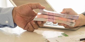 Now, merchants, small businesses can just click & get loans from Paytm-Piramal Finance