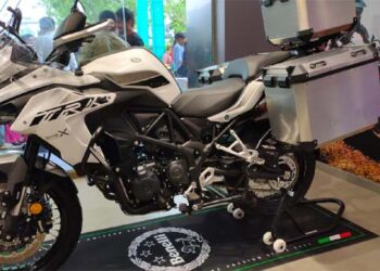 Benelli Keeway vrooms into Gujarat with exclusive showroom in Ahmedabad, launches bike & scooter