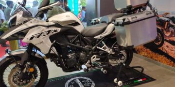 Benelli Keeway vrooms into Gujarat with exclusive showroom in Ahmedabad, launches bike & scooter