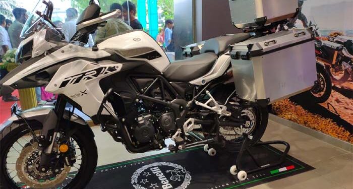Benelli Keeway vrooms into Gujarat with exclusive showroom in Ahmedabad, launches bike & scooter