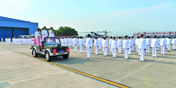 ICG Commander Eastern Seaboard makes maiden visit to Chennai, reviews operations preparedness