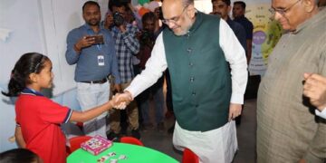 Shah ‘outsmarts’ AAP & Cong, inaugurates four ‘matchless smart schools’ in Ahmedabad