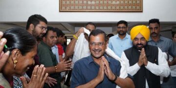 Permanent jobs, ‘equal work, equal pay’ to contractual, outsourced workers: AAP guarantee
