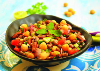 Sunday is Special Family Funday: Have Mouth-watering Chaats & Cherish Happier Moments