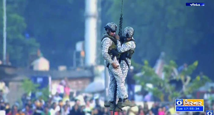 Live demos, showcasing operational readiness of Armed Forces, enthrall audience