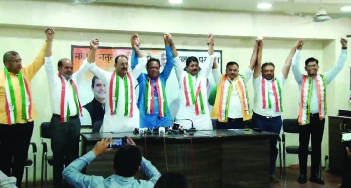 Ghar Waapsi: Mahendrasinh Vaghela quits BJP, rejoins Cong to fight ‘politics of hate’