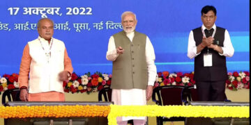 Modi opens PM Kisan Samman Sammelan, releases PM-KISAN Funds worth Rs 16K-cr