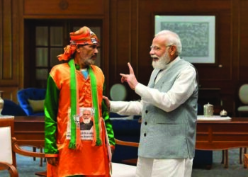 To micromanage Gujarat polls, PM Modi to address page committee members