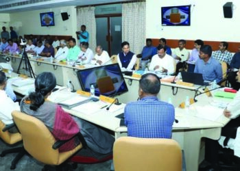 Railway Board Chairman holds review meeting with all 6 DRMs of Southern Railway