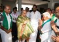 Union Agri Minister meets farmers of acclaimed FPO Velliangiri Uzhavan in Kovai