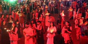 1,500 students of Karnavati University perform diya dance on Saturday