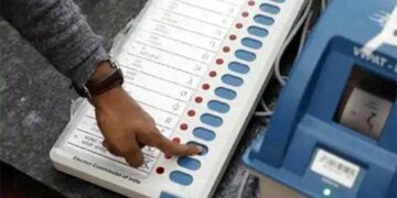 EC seeks explanation from Gujarat CS, DGP for failing to file compliance report on officials transfer