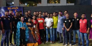 Gujarat Giant’s kabaddi players celebrate Navratri with Garba