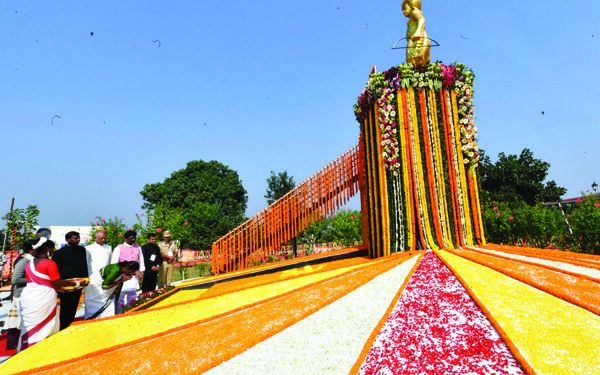 Janjatiya Gaurav Divas: President Murmu pays tributes to Birsa Munda in Jharkhand