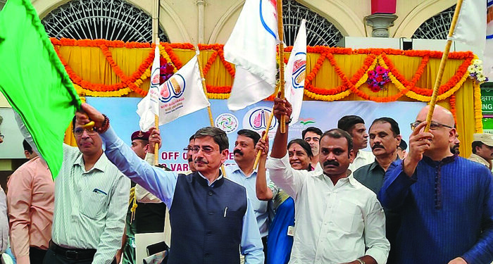 TN Guv flags off first contingent for Kasi Tamil Sangamam from Chennai Egmore