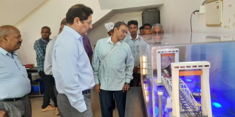 SR GM reviews ongoing rail infra works in Rameswaram – Pamban – Dhanushkodi section