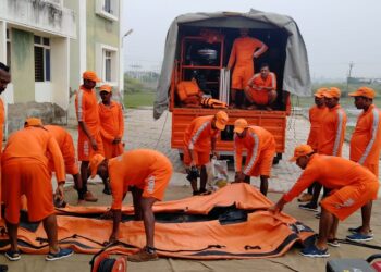 ‘Mandous’ to cross coast near Chennai, NDRF teams deployed in TN for rescue mission