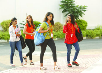 Enjoy movie review:  Bold theme tries to transform luxury-loving youth not to emulate rich