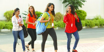 Enjoy movie review:  Bold theme tries to transform luxury-loving youth not to emulate rich