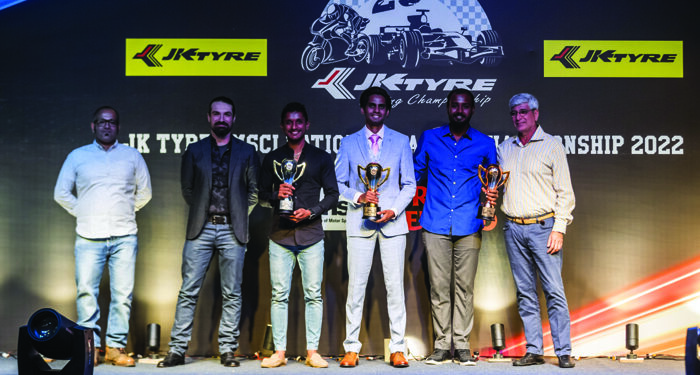 Heart stopping finish at season finale of JK Tyre presents Royal Enfield Continental GT Cup Season 2