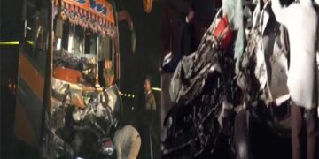 Nine killed as SUV rams into luxury bus in Navsari