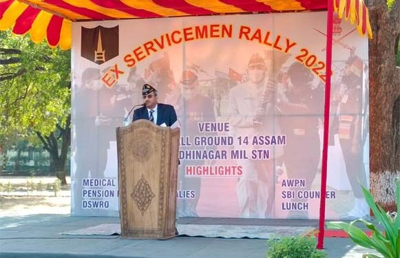 Vijay Diwas celebrations: Golden Katar Divn GOC Maj Gen Mohit Wadhwa fetes veterans