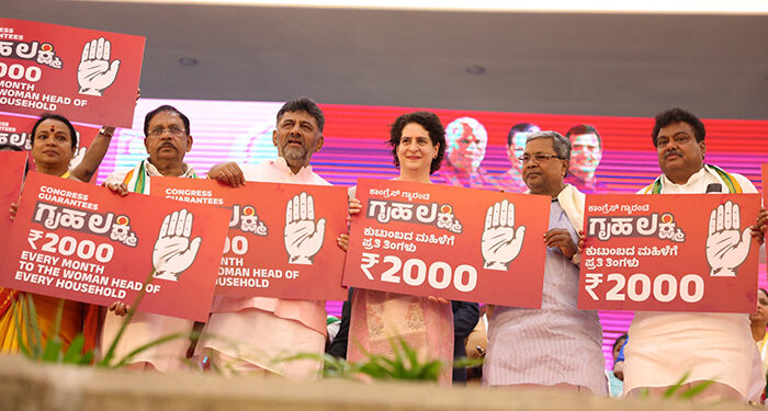 Karnataka: Cong promises Rs 2,000 per month to woman head of households