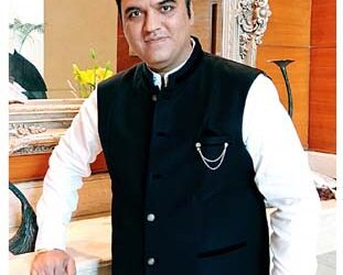 NE Hospitality Editor Dr Kaviraj Khialani bags Pride of India Award this R-Day 2023