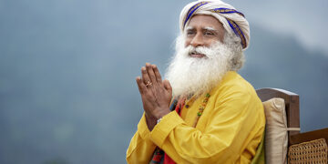 After Dalits’ entry into Muthumariamman temple, divine & discrimination cannot go together: Tweets Sadhguru