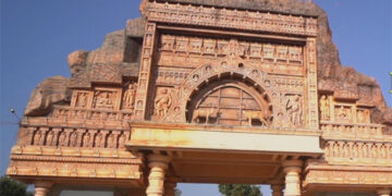 Week-long Panchbhut Lokotsav commences at Kaneri Math in Kolhapur, Maharashtra