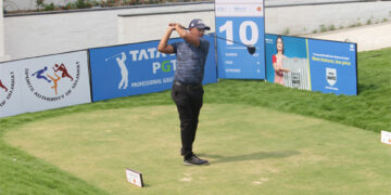 Local favourite Anshul Patel shoots 67, rises into joint lead with Aman Raj on Day 3