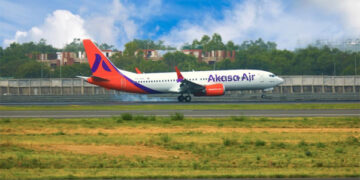 Standard Chartered and Akasa Air close operating lease of 5 Boeing 737 MAX 8 aircraft