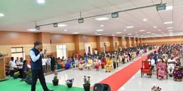 Guv RN Ravi inaugurates Sir CV Raman lab at Mother Teresa Women’s University