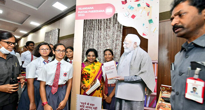 Telangana Guv launches ‘Read India-Lead India’ campaign at Raj Bhavan in Hyderabad