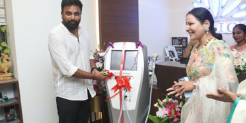 Actor Sasikumar unveils anti-aging & RF Machine at Helios Advanced skin, Hair & Laser Clinic