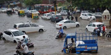 Gujarat receives heavy rainfall; 262 mm recorded in 36 hours in Umargam