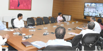 CM holds comprehensive review of pre-monsoon action plan prepared by 8 cities