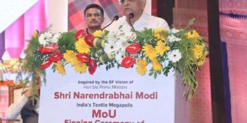 Gujarat govt signs MoU with Centre for PM MITRA textile park in Navsari