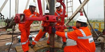 Essar Oil & Gas Exploration achieves highest fiscal revenue of Rs 900 cr in FY23